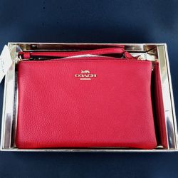 COACH New York - WRISTLET Electric Red - Small Box Program -  Brand New with Box & Tags • Purses, Wristlets, Bags & Clutches, Women's Clothing & Acces