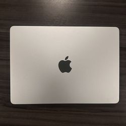 Macbook Air M3 (2024)
