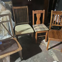 10 Bucks Chairs