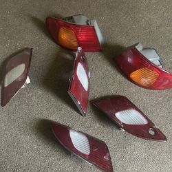 98-02 Corolla Rear Tail Lights 