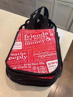 Bundle of 14 lulu lemon and other tote bags