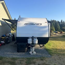 2022 Forest River EVO 2700BHX 