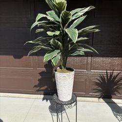 Artificial Plant and stand 