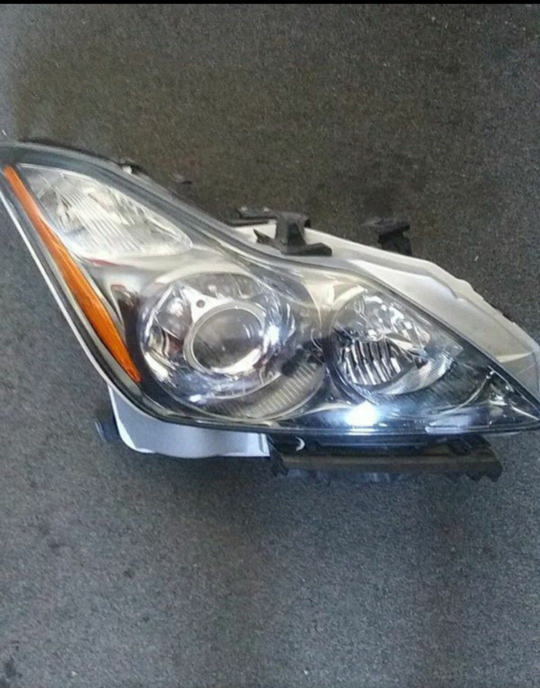 G37 Coupe Headlights