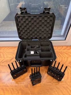 Teradek Bolt 6 XT 750 (12G-SDI/HDMI) – TX + 2 RX – Gold Mount – Like New