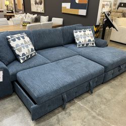 Brand New Pit Sectional 