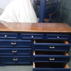 Beautiful Queen Bedroom Set - Entire Bedroom Set