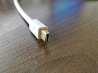 Mini Display Port to HDMI adapter