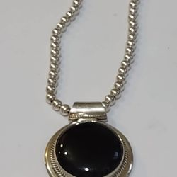 Sterling Silver Black Onyx Necklace. 