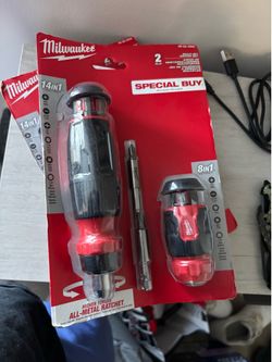 Milwaukee Ratcheting Multi- Screw drivers