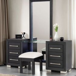 Brand New Upscale Dark Elegant Long Vanity Mirror Set 