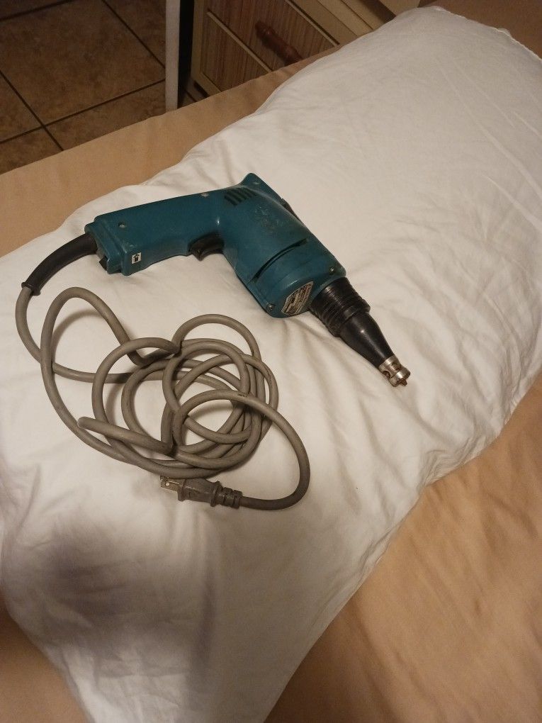 Makita Drywalt