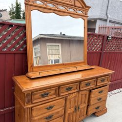 AICO FURNITURE VINTAGE WOOD XL 10 DRAWER DRESSER WITH MIRROR