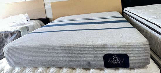 Queen Size Mattress (Colchon Queen Size)