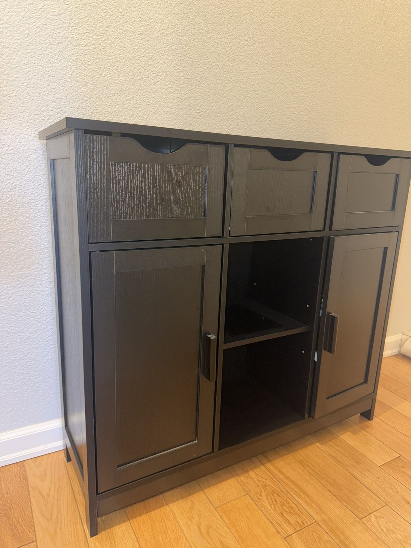 NEW Cabinet