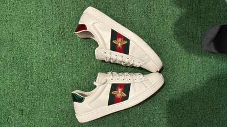 Gucci Ace Bee Embroidered Leather Sneakers