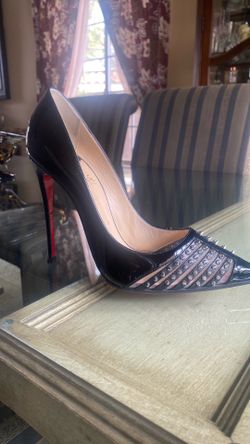 SINGLE / ONE louboutin shoe heel