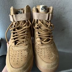 2017 Nike Air Force 1 High Flax Athletic Sneakers size 9