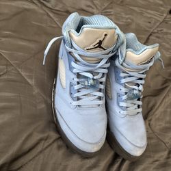 jordan 5s UNC (size 11 men US)