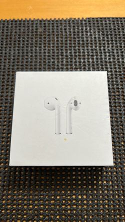 Apple AirPods 2nd generation in Box