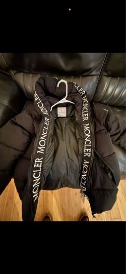 Men’s Large Moncler