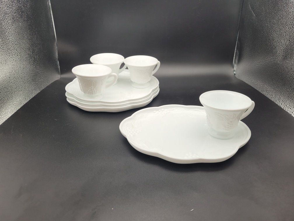 Vintage Indiana Milk Glass Harvest Grape Lunch Snack Plate & Cup Sets 