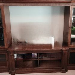 Bassett 4 pc entertainment center shabby sheik 120 obo