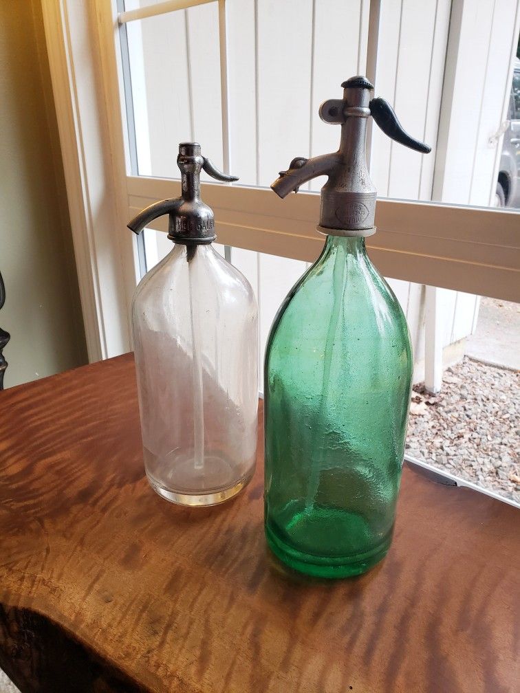 Vintage green Apa Gazosa Seltzer seltzer bottle from Romania