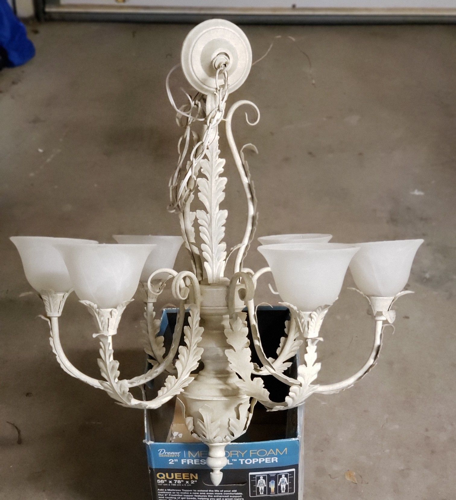 chandelier Incandescent Luminaire 6 Light Model E44842 for Sale in
