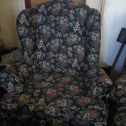 Living Room Chair/ Armed Chair 