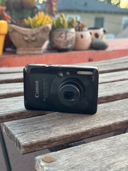 Vintage canon Powershot SD780