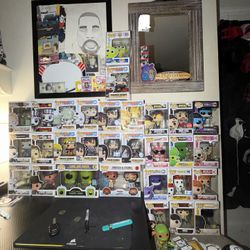 SELLING ALL FUNKO!!