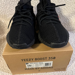 Yeezy boost 350 v2 black red size 10