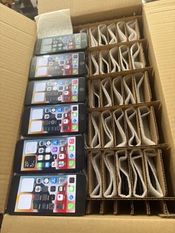 Apple iPhone 7 - 32GB - Unlocked