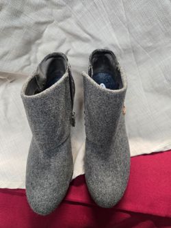 Dr. Scholls Gray Wool Ankle Boots with Side Zipper