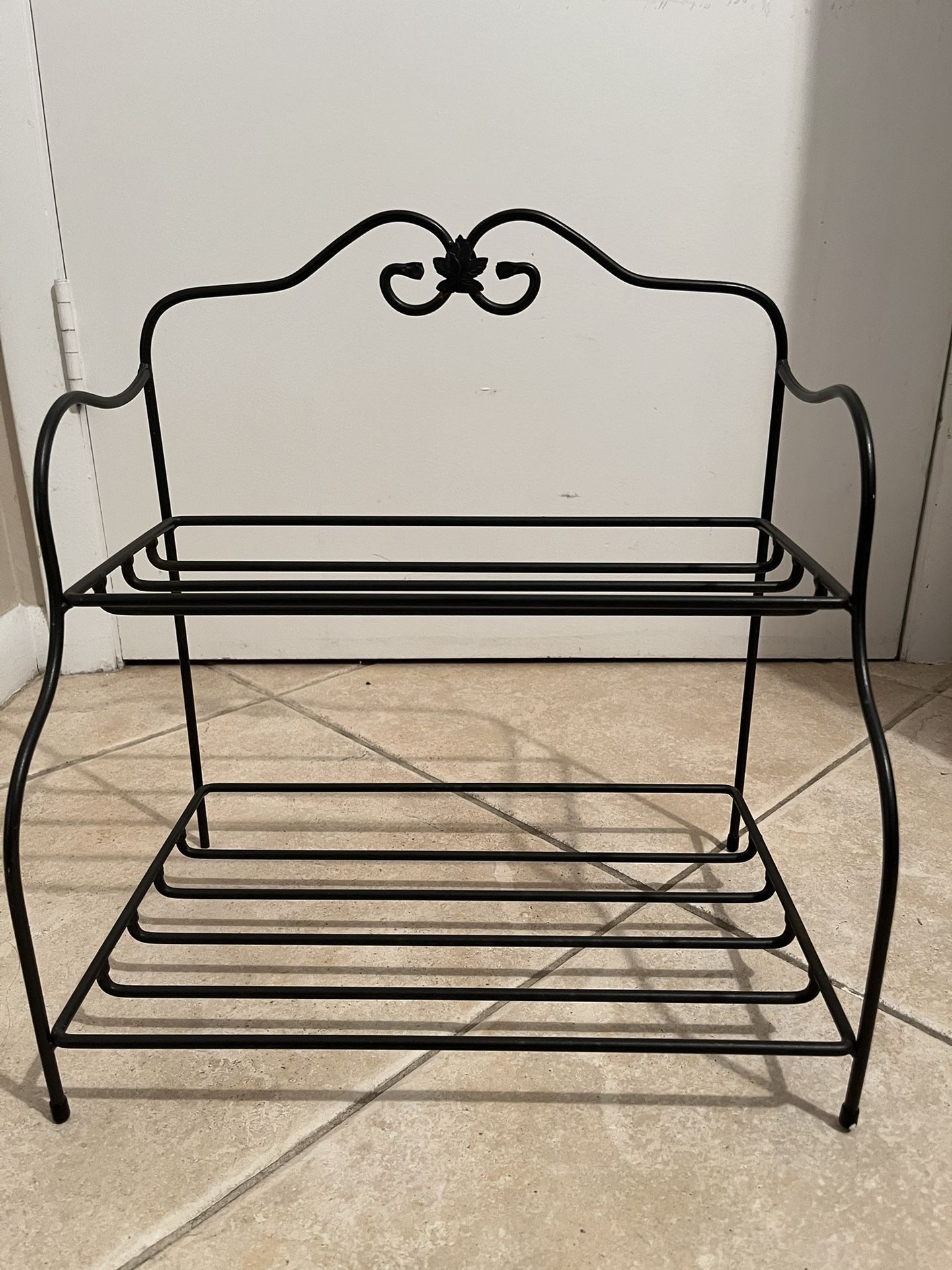Longaberger Foundry Collection Wrought Iron Small Baker's Rack 2 Shelves