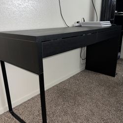 Black-Brown Desk