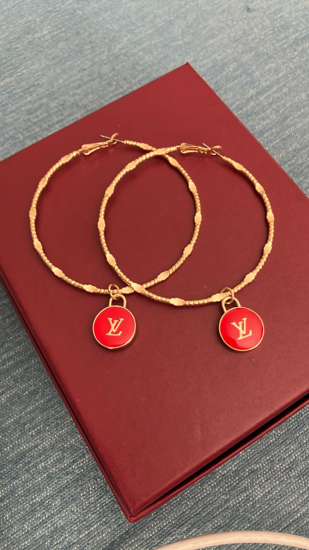 LV EARRINGS