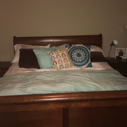 Solid Cherry Sleigh Bed With Dresser And Mirror