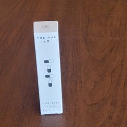 THE NUE Co The Pill All-in-One Vitamin C AHA HA Serum 1 oz 30ml New, 
never been used.
UPC 362014. Weight 3oz plus shipping materials.