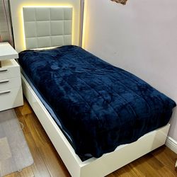 Twin Bed in High Gloss White/ALF ITALIA