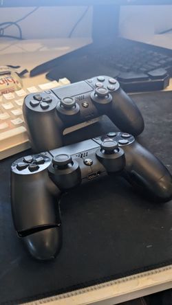 PS4 Controller