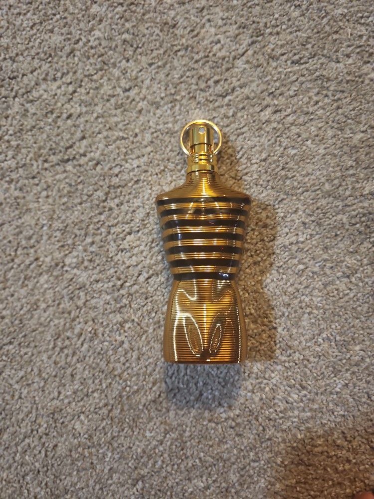 Jean-Paul GAULTIER "LE MALE" ELIXIR cologne is Brand New And Comes With a Case