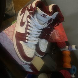 Nike Jordans 1 OG