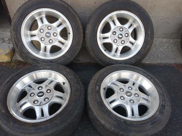2001 Chevy S10 Extreme 16x8 alloy wheels, rims 5 on 4.75