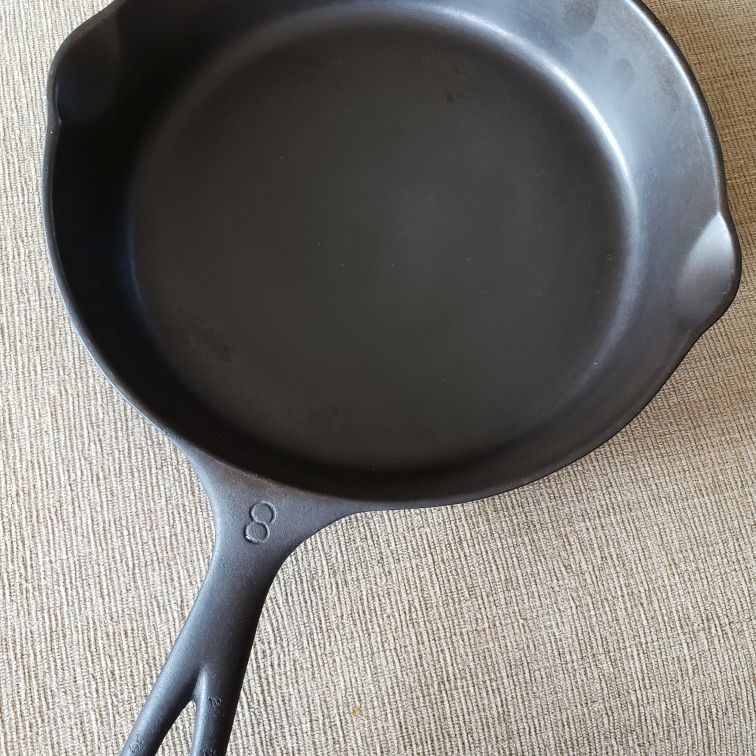 WAGNER WARE 1058 Cast Iron Skillet Frying Pan # 8 Sidney O Logo