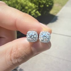 Brand New VVS1 Unused Square Halo Diamond Earrings 