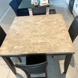 Solid Stone, Top Table