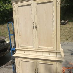Solid Wood TV Stand
