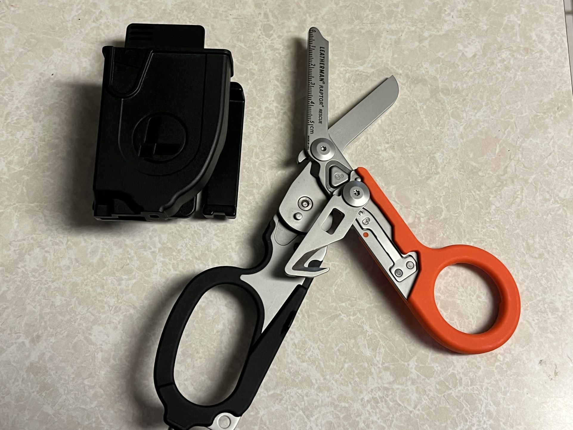 Leatherman Raptor Rescue EMT/Police